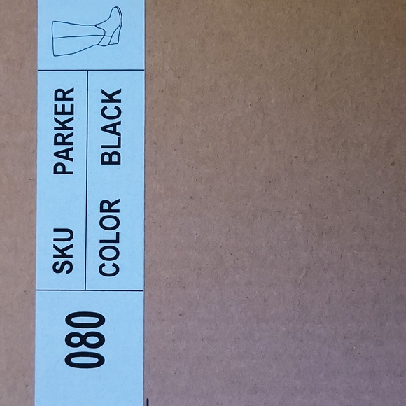 Journee NWT Black Suede Parker Wedge Boots Size 8 - Picture 9 of 9